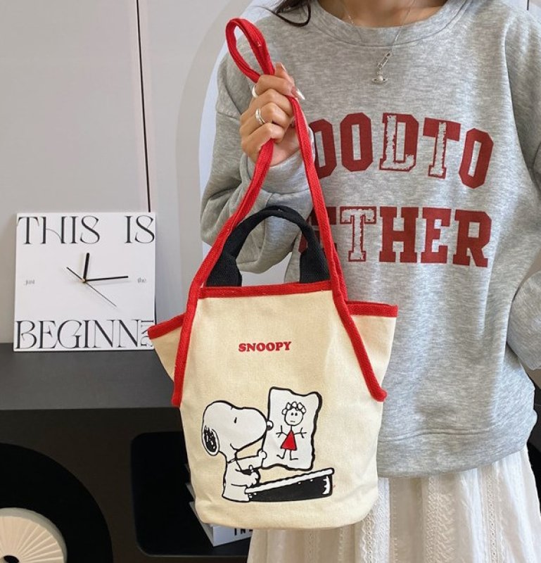 画像8:  Snoopy Canvas Bucket Tote Shoulder Crossbody Bag Shopping Bag スヌーピーキャンバスバケットトートショルダークロスボディーバッグ (8)