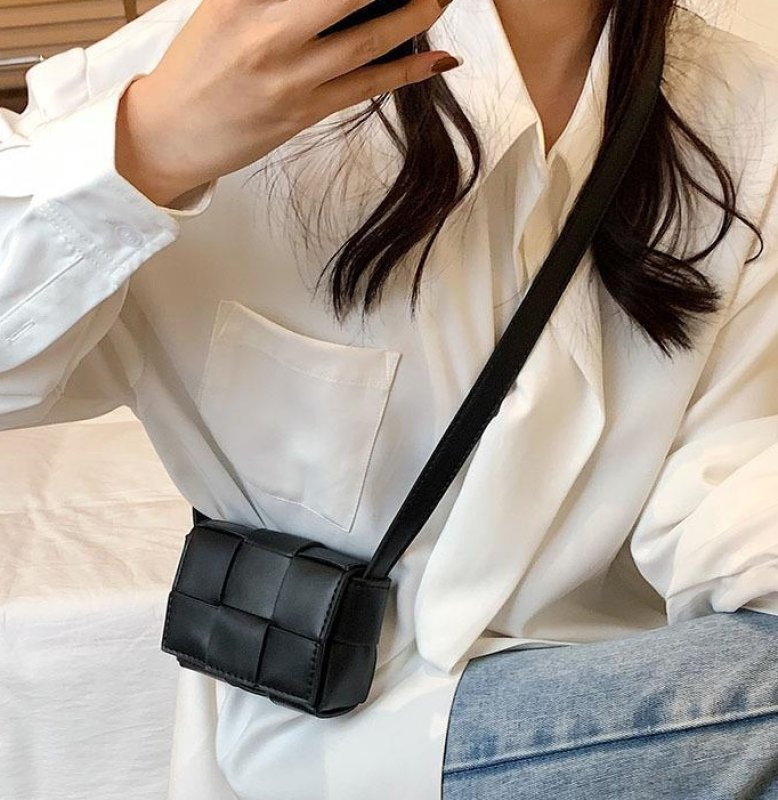 画像3: Unisex Mesh Woven Leather Mini Crossbody Bag  ユニセックス 男女兼用 メッシュ編み込みレザーミニクロスボディーバッグ (3)