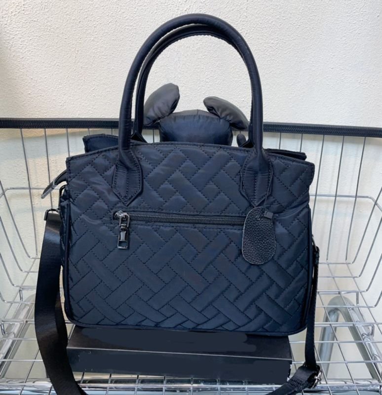 画像3: Unisex Kaws Plush Nylo BK tote Shoulder Bag  ユニセックス 男女兼用カウズKAWSナイロンぬいぐるみトートショルダーバッグ (3)