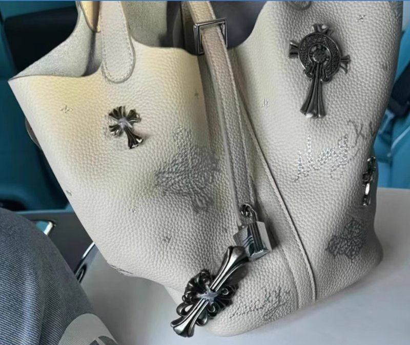 画像6: Metal Cross & Cross Paint Bucket Leather Tote Bag　メタルクロス＆クロスペイントバケットレザートートバッグ (6)