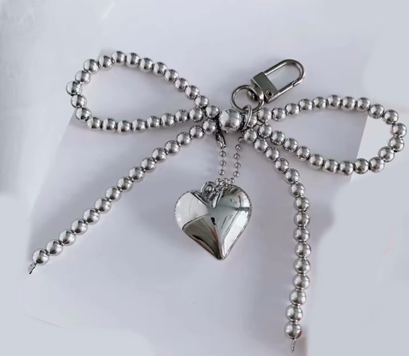 画像4: Sweet Pearl & Silver Ribbon Love Pendant BAG Charm Keychain　スイートパール＆シルバーリボンラブペンダントバックチャームキーホルダー (4)