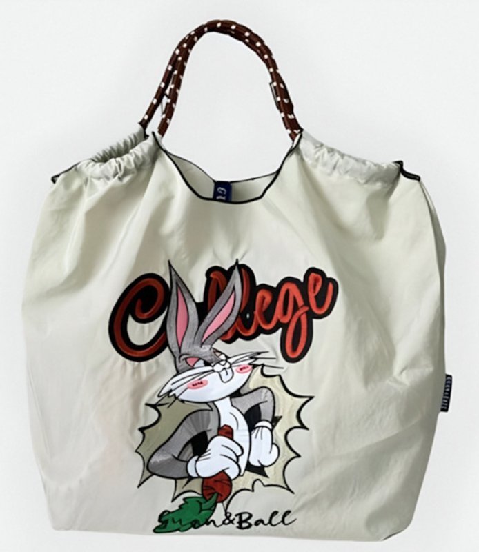 画像2: Bugs Bunny Ball ChainTote Eco Bag  Tote Shoulder Crossbody Bag 　バックスバニー刺繍トートショルダーショッピングバッグ (2)