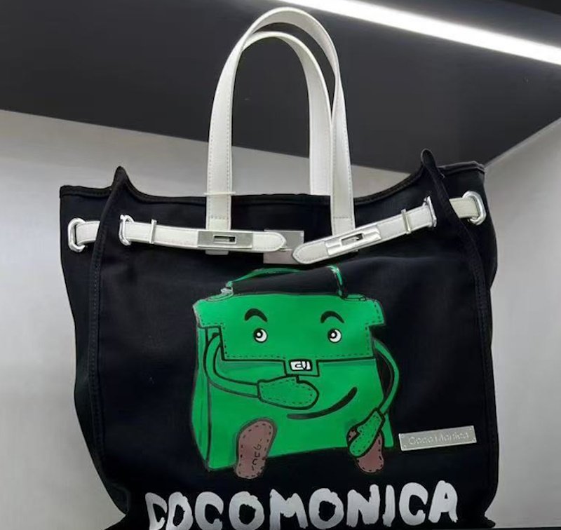 画像2: Original Niche Portable Kelly Bag Printed Cartoon Canvas Bucket Tote Shoulder Bag  ケリーバッグプリントカートゥーンキャンバスバケットトートショルダーバッグ ラージキャパシティー (2)