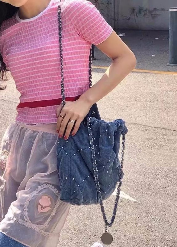 画像8: Fragrance Quilted Stud Denim Tote Shoulder Crossbody Bag フレグランスキルティングスタッズデニムトートショルダークロスボディーバッグ (8)