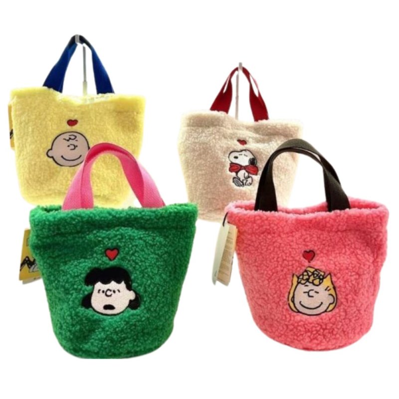 画像1: snoopy fur bag tote  Bag　スヌーピーファーモコモコトートバッグ (1)