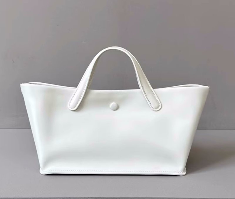 画像4: Leather French Tote Shoulder Bag  レザー舟形ショートハンドルトートショルダ (4)