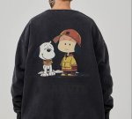 画像5: Unisex Snoopy & Charlie Brown print sweatshirt　ユニセックス男女兼用スヌーピー＆チャーリーブラウンプリントスウェットトレーナープラスサイズあり (5)