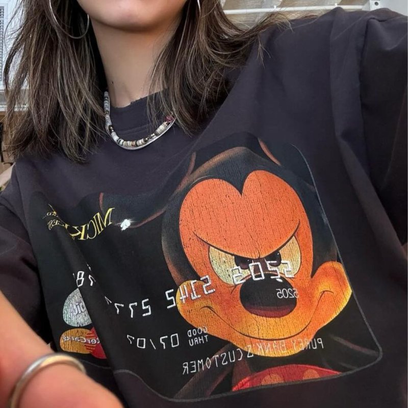 画像2: Vintage Style Mickey Black Card Printed T-shirt T-shirts ユニセックス 男女兼用 古着風 ヴィンテージ加工 ミッキー ブラック カード プリント半袖 Tシャツ (2)