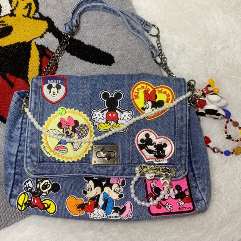 画像2: Unisex Mickey x DISNEY Mickey Minnie mouse Denim Remake Matelasse Double Chain Tote shoulder bag ミッキー & ミニー マトラッセ リメイク 古着風 デニム ダブルチェーン トートショルダーバッグ (2)