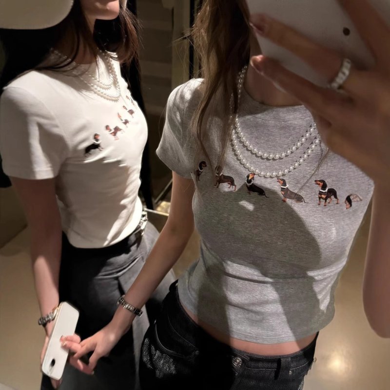 画像4: Dachshund Dog Print Jersey T-shirt with Pearl  ダックスフンド ドッグプリント 真珠付 フェイク パール 付き Tシャツ (4)