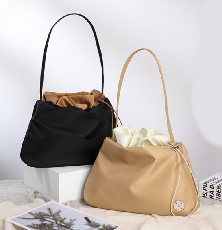 画像4: Drawstring Nylon Underarm Tote Shoulder Bag　ドローストリングナイロンアンダーアームトートショルダーバッグ (4)