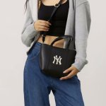 画像9: MLB NY New York Yankees Tote shoulder crossbody bag　　MLB NY　ニューヨークヤンキーストートショルダーアンダーアームバッグ (9)