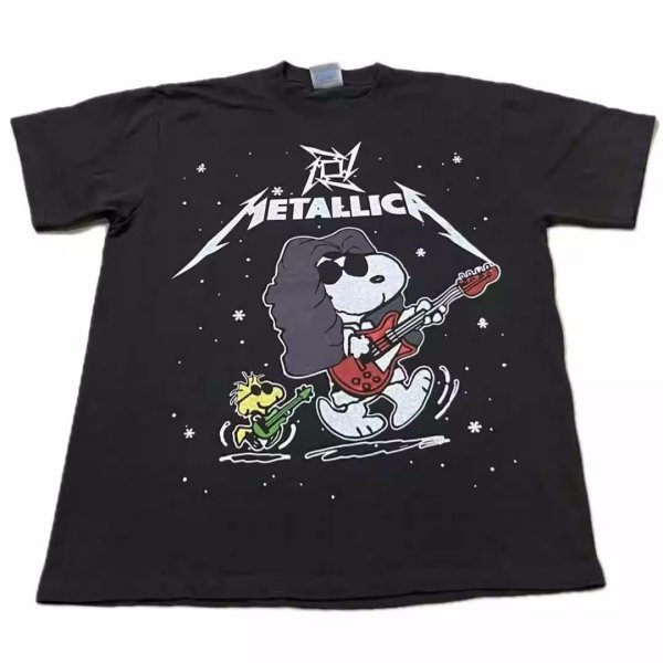 画像1: unisex Metallica x Snoopy T-shirt  joint vintage stylePrint  T-Shirt  メタリカ ×スヌーピー ヴィンテージスタイルプリント 半袖ラウンドネック Tシャツ ユニセックス 男女兼用 (1)