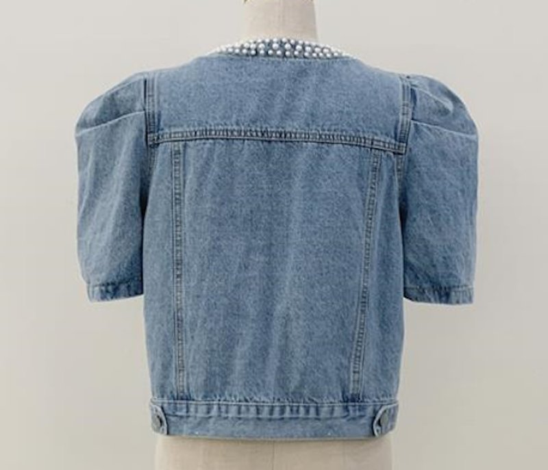 画像4: Women's Puff gathered sleeve pearl denim jacket outer 　パフギャザースリーブパール付き デニムジャケットジャケットアウター (4)
