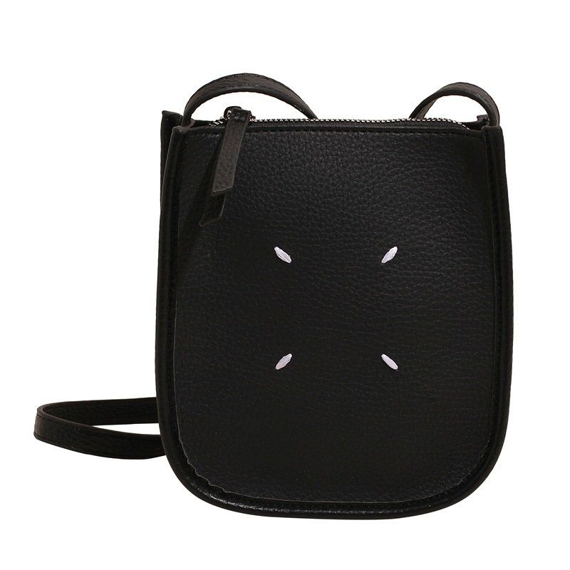 画像1: Leather Small Crossbody Pochette Shoulder Saddle Bag　　レザースモールクロスボディーポシェットショルダーサドルバッグ (1)