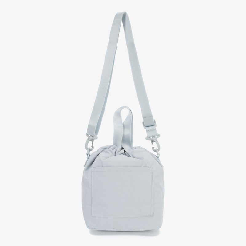 画像2: Unisex Nylon shoulder tote crossbody lightweight bag　ユニセックス男女兼用ナイロン巾着トートショルダー斜め掛けバッグ (2)