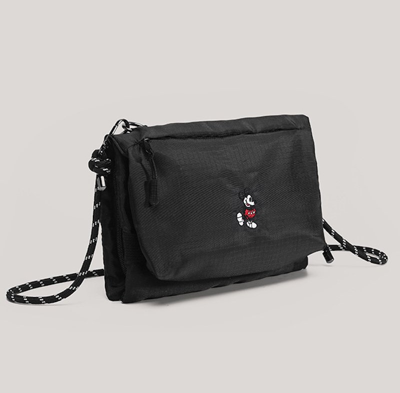 画像6: Unisex Lightweight compartment Mickey Mouse one-point embroidered shoulder tote bag　ユニセックス男女兼用軽量コンパートメントミッキーマウスワンポイント刺繍トートショルダーバッグ (6)