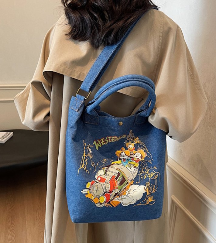 画像5: Disney Character Friends Denim Large Capacity Tote Shoulder Bag  ディズニーキャラクターミッキーマウス仲間デニムラージキャパシティートートショルダー斜め掛けバッグ (5)