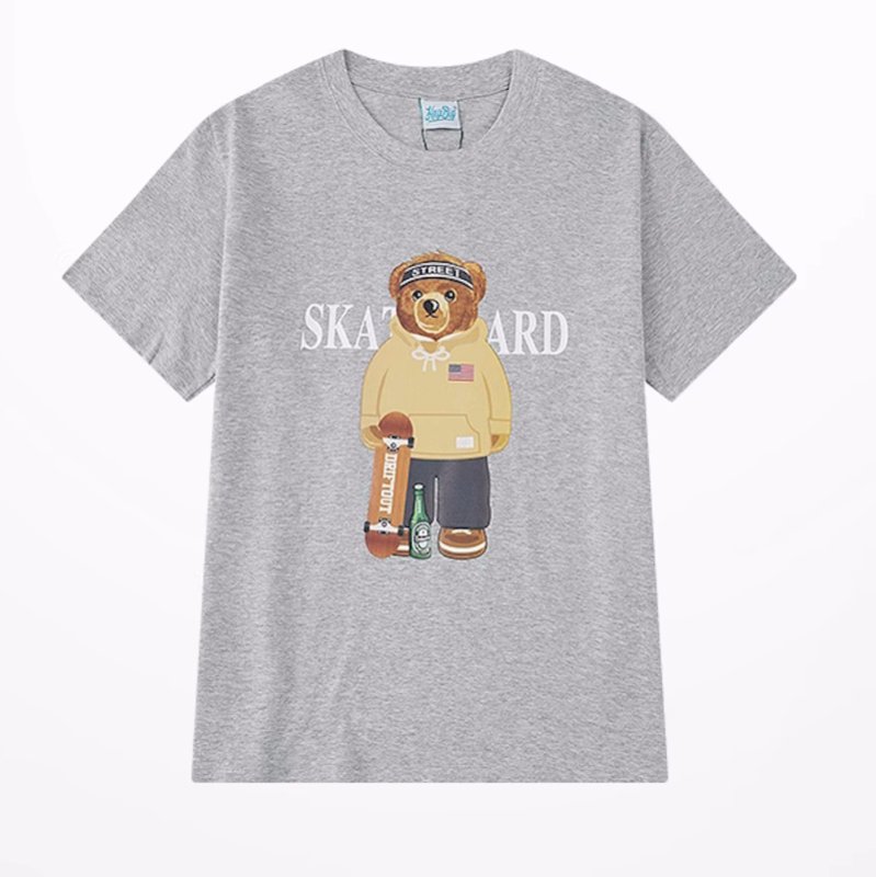 画像1: Unisex Skateboarding Stylish Bear art T-Shirt   スケボーおしゃれベア熊プリント 半袖ラウンドネック Tシャツ ユニセックス 男女兼用 (1)