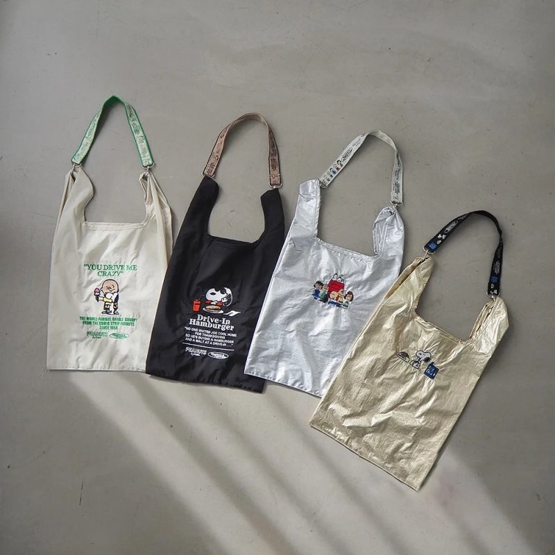 画像10: Snoopy Portable Foldable Embroidered Tote Shoulder Shopping Eco Bag　スヌーピーポータブル折りたたみ式刺繍トートショルダーショッピングエコバッグ (10)