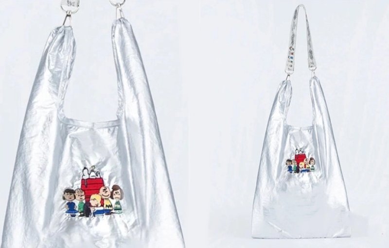 画像8: Snoopy Portable Foldable Embroidered Tote Shoulder Shopping Eco Bag　スヌーピーポータブル折りたたみ式刺繍トートショルダーショッピングエコバッグ (8)