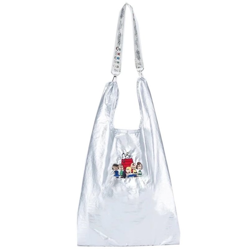 画像3: Snoopy Portable Foldable Embroidered Tote Shoulder Shopping Eco Bag　スヌーピーポータブル折りたたみ式刺繍トートショルダーショッピングエコバッグ (3)