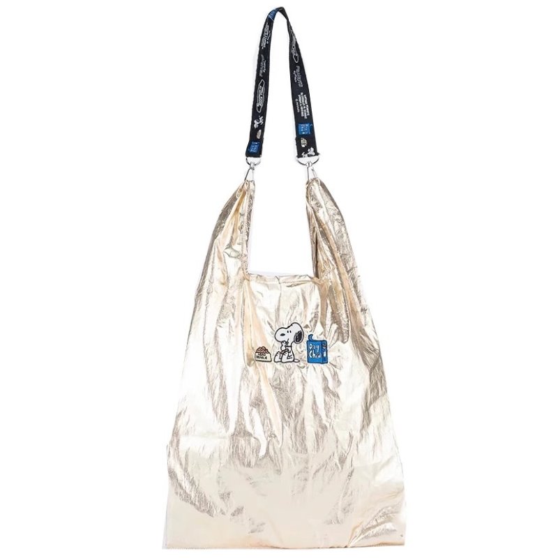 画像2: Snoopy Portable Foldable Embroidered Tote Shoulder Shopping Eco Bag　スヌーピーポータブル折りたたみ式刺繍トートショルダーショッピングエコバッグ (2)