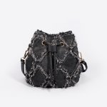 画像4: Denim fringe bucket tote shoulder pochette bag　 デニムフリンジバケットトートショルダーポシェットバッグ (4)