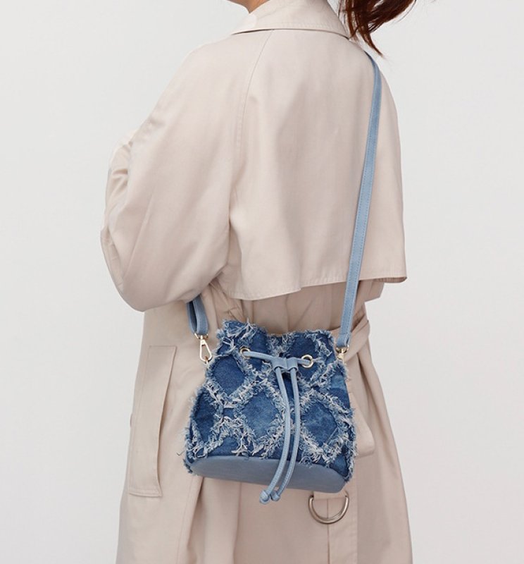 画像8: Denim fringe bucket tote shoulder pochette bag　 デニムフリンジバケットトートショルダーポシェットバッグ (8)