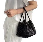 画像1: Dice-shaped woven mesh bucket tote bag 　サイコロ型編み込みメッシュバケットトートバッグ (1)