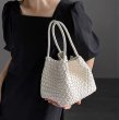 画像2: Dice-shaped woven mesh bucket tote bag 　サイコロ型編み込みメッシュバケットトートバッグ (2)
