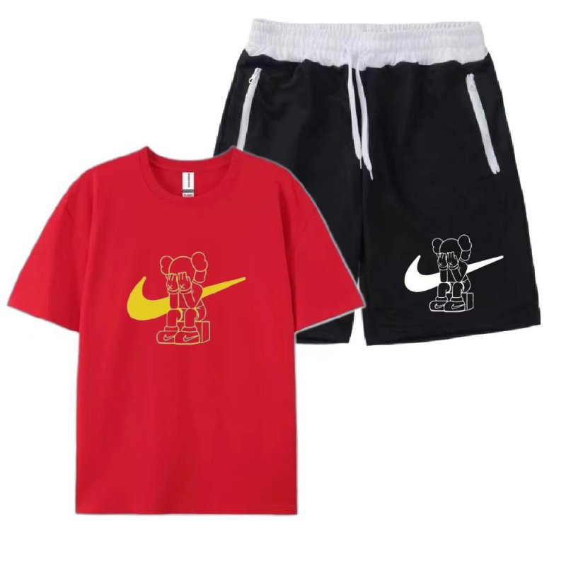 画像2: SALE セール 2 Unisex Kaws Tshirts x sweat short pants  set up カウズ  Tシャツ ショートパンツ セットアップ 上下  男女兼用 ユニセックス (2)