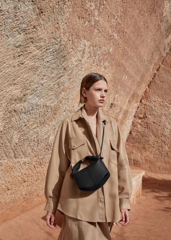 画像13: Dumpling Leather Crossbody Shoulder Pochette Bag　 ダンプリングレザークロスボディショルダーポシェットバッグ (13)