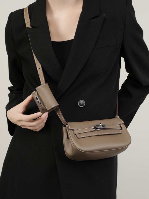 画像6: Genuine Leather Move Dumpling Bag Two-in-One Mini Shoulder Saddle Bag　本革ムーブダンプリングバッグツーインワンミニショルダー斜め掛けサドルバッグ (6)