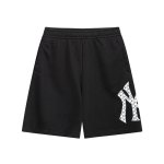 画像1: Unisex MLB New York Yankees & Boston Red Sox Big Logo Shorts　ユニセックス 男女兼用MLB　ニューヨークヤンキース＆ボストン・レッドソックス ビッグロゴショートパンツ (1)