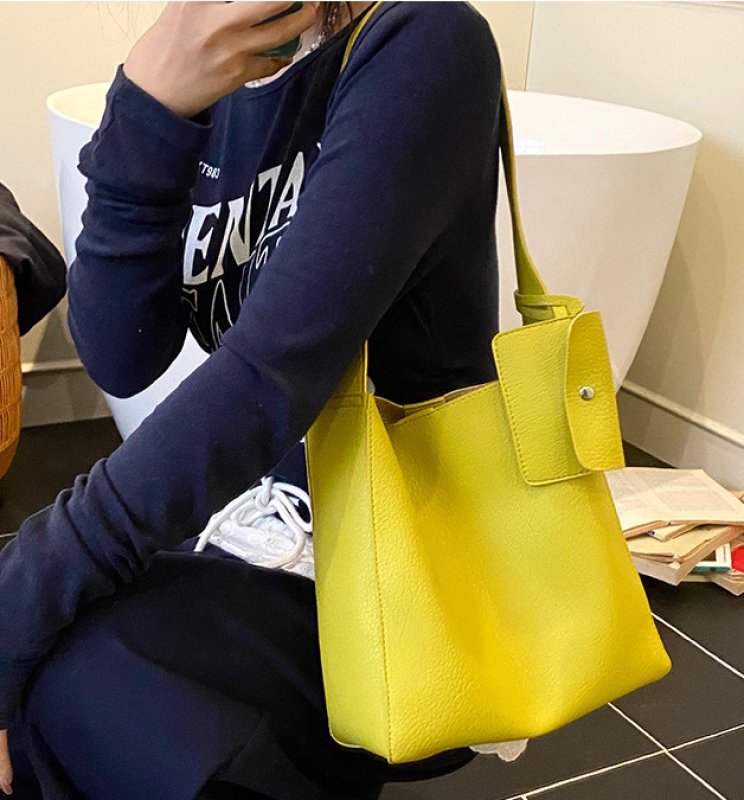 画像10: Leather shoulder tote bucket bag ユニセックス男女兼用レザーバケットトートショルダーバッグ (10)