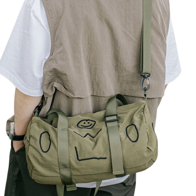 画像4:  Smiley Face Lettering Crossbody Shoulder Cylinder Bag　スマイリーフェイスレタリングクロスボディショルダーシリンダーバッグ (4)