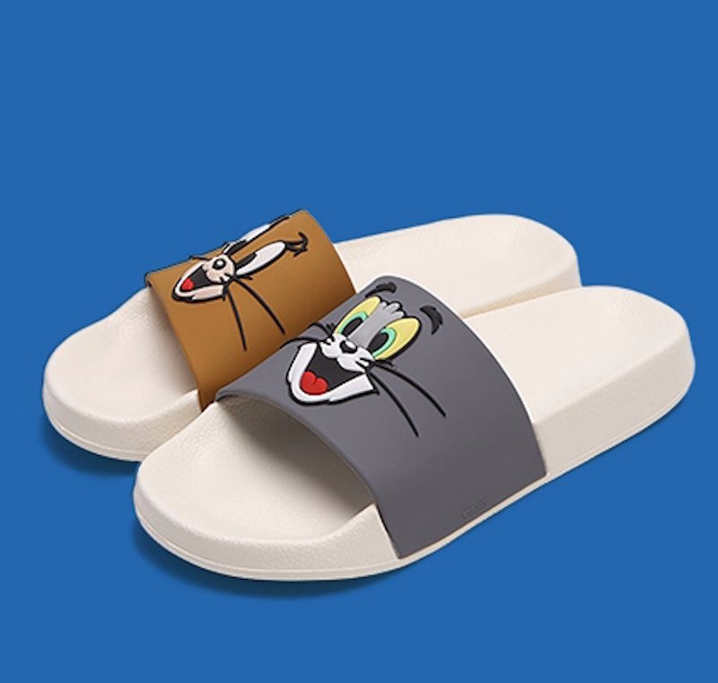 画像2: Unisex Tom and Jerry Face Asymmetrical color  Sandal Slippers  Beach sandals  ユニセックス男女兼用トムとジェリー非対称カラーフェイスフリップフロップ サンダル シャワー ビーチ サンダル (2)