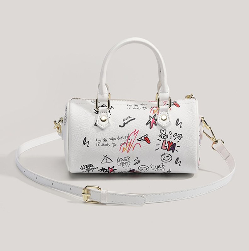 画像2: Graffiti Bear & Dog Charm Leather Tote Shoulder Bag 2-Way Bag 　落書きベア＆ドッグチャーム付き レザーショルダークロスボディトートポシェットバッグ (2)