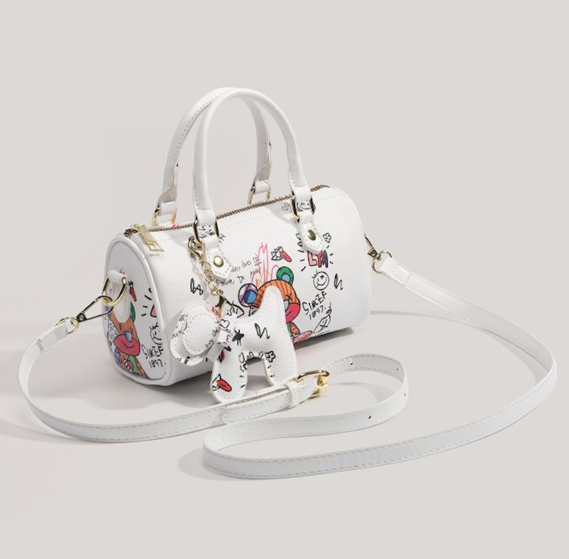 画像7: Graffiti Bear & Dog Charm Leather Tote Shoulder Bag 2-Way Bag 　落書きベア＆ドッグチャーム付き レザーショルダークロスボディトートポシェットバッグ (7)