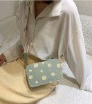 画像7: Daisy Print Square Small Shoulder Crossbody Pochette Bag　デイジープリントスクエアスモールショルダークロスボディーポシェットバッグ (7)