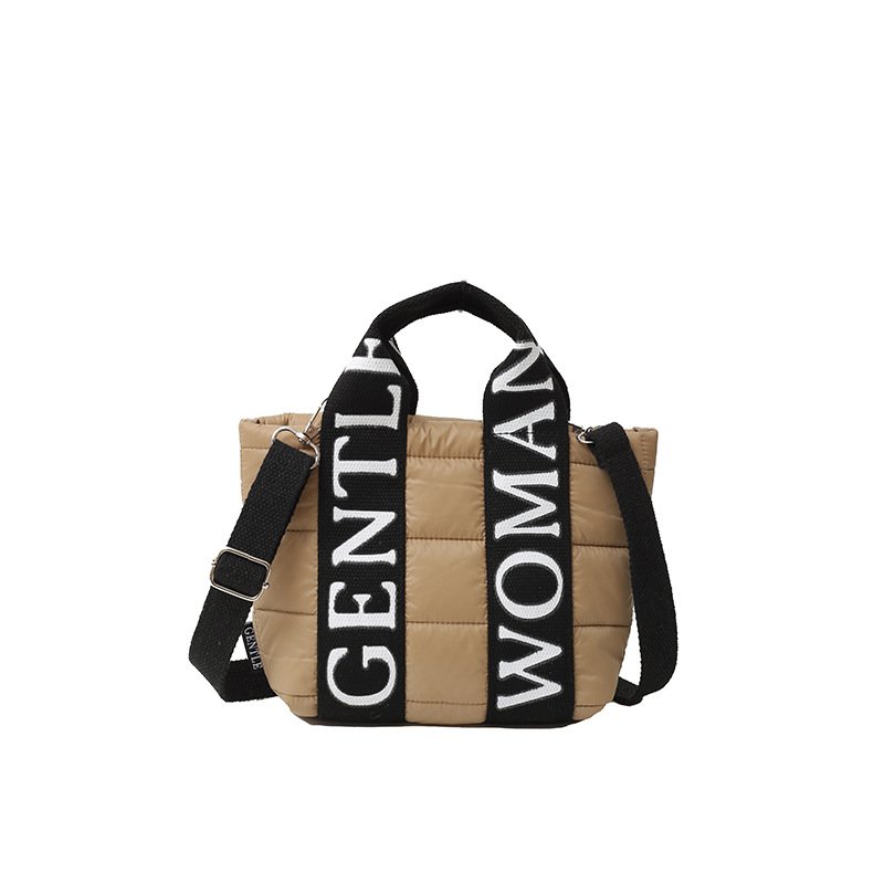 画像3: Gentle Woman Down Quilted Tote Shoulder Bag　Gentle Woman ジェントルウーマンキルティングダウントートショルダーバッグユニセックス男女兼用 (3)