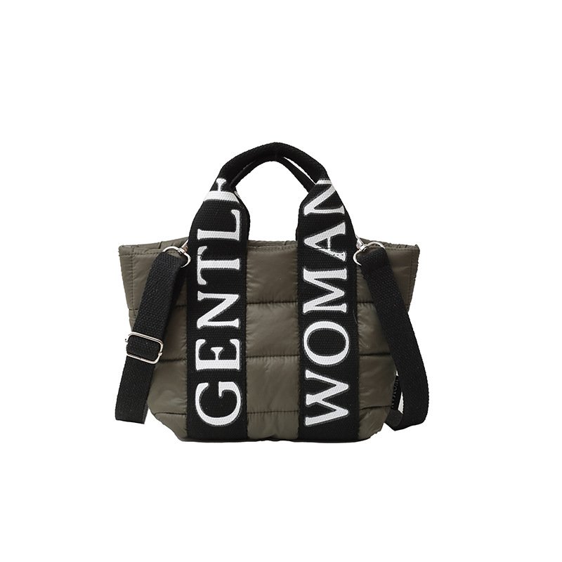画像4: Gentle Woman Down Quilted Tote Shoulder Bag　Gentle Woman ジェントルウーマンキルティングダウントートショルダーバッグユニセックス男女兼用 (4)