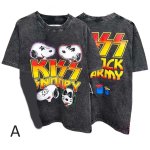 画像1: Unisex Snoopy x KISS Band Short Sleeve T-Shirt ユニセックス 男女兼用 スヌーピー×KISSバンド半袖ヴィンテージスタイルTシャツ  (1)