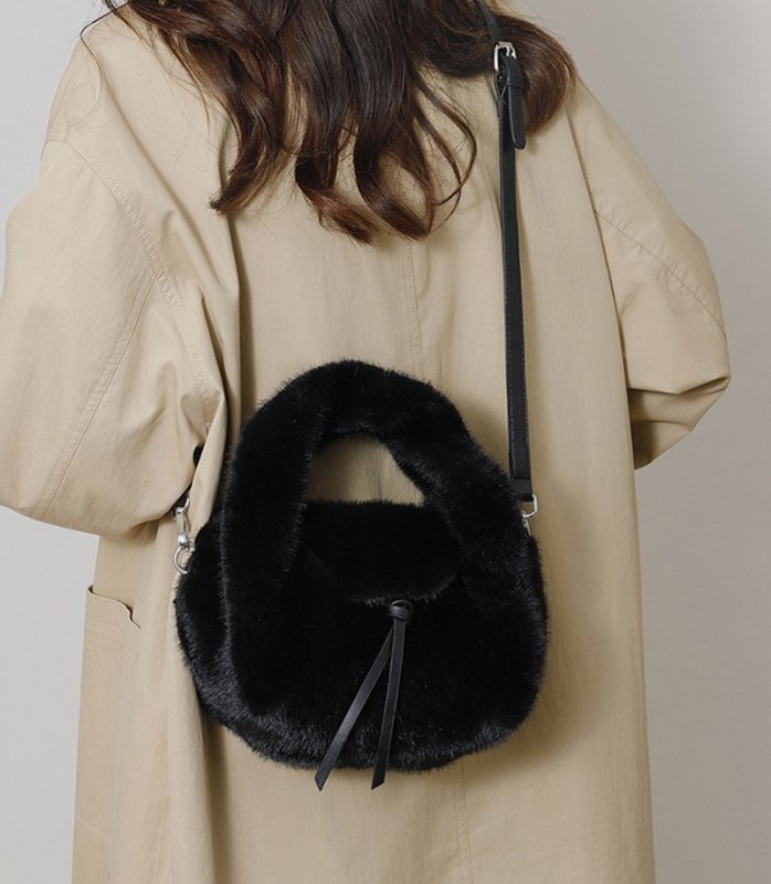画像17: Fluffy fur tote shoulder and crossbody bag　モコモコファートートショルダークロスボディバッグ (17)