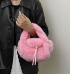 画像16: Fluffy fur tote shoulder and crossbody bag　モコモコファートートショルダークロスボディバッグ (16)