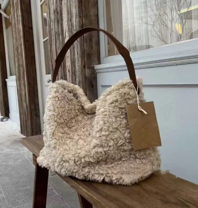 画像7: Fluffy wool one-shoulder tote bag　フワフワ羊毛ワンショルダートートショルダーバッグ (7)