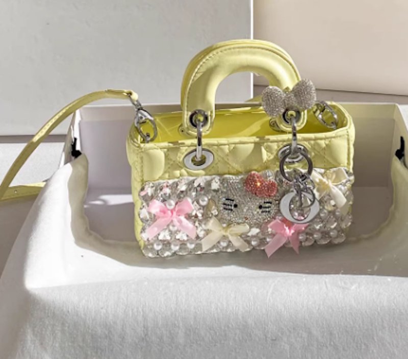 画像4: Hidden Crystal Kitty Quilted Mini Tote Shoulder Crossbody Bag クリスタル隠れキティーレザーキルティングミニスモールトートショルダークロスボディバッグ (4)