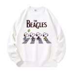 画像1: Snoopy the beagles Beatles Abbey Road Print Sweat shirts ユニセックス男女兼用 ザビーグルズ アビーロードスヌーピー スウェット トレーナー (1)