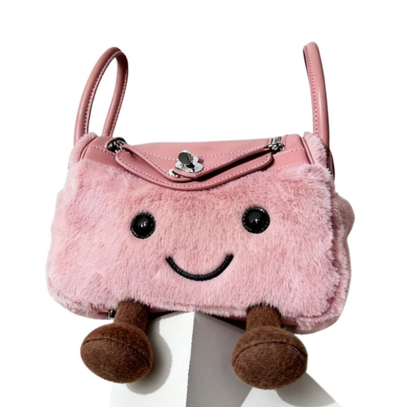 画像2: BK Smile Fur Tote Pochette Shoulder Bag Doll スマイル ファー ポシェット ショルダー モコモコ トート ぬいぐるみ バッグ  (2)